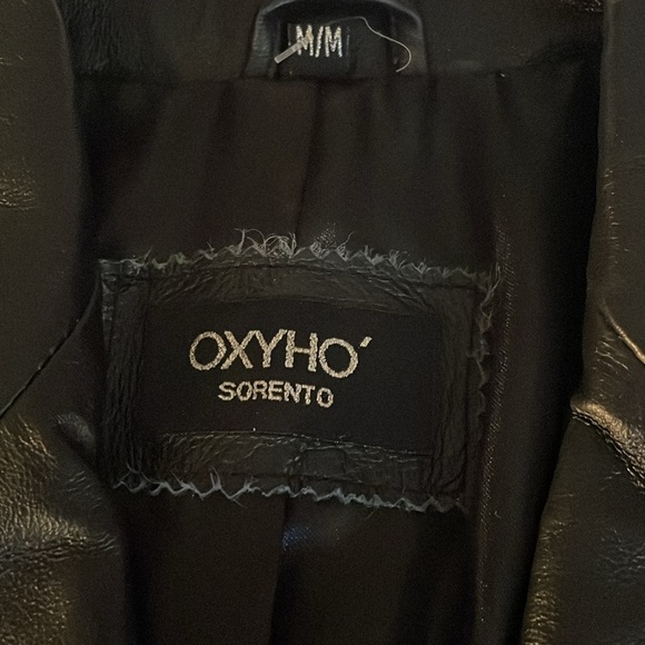 Black leather jacket - Picture 2 of 4